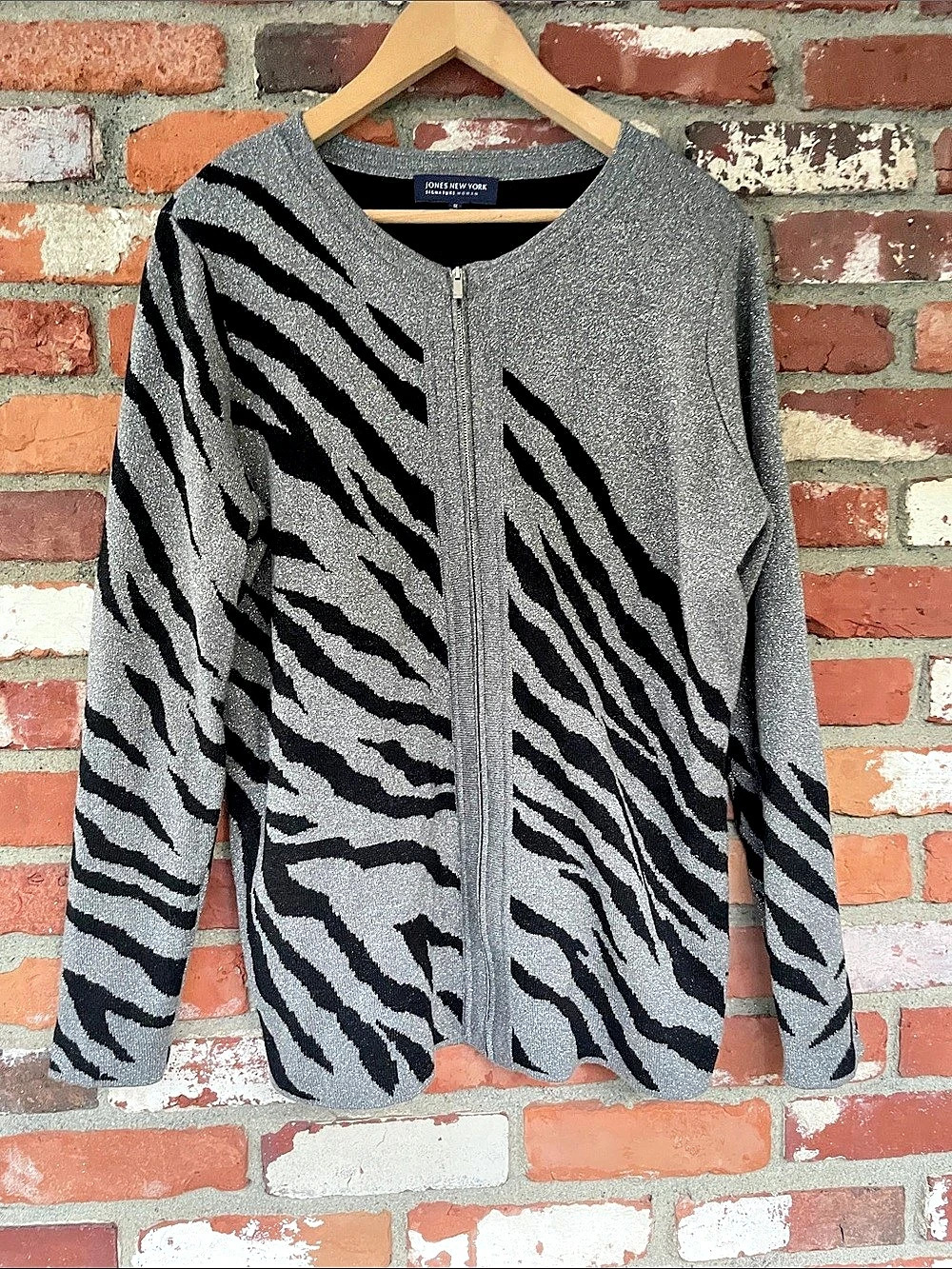 Y2K Sparkly knit metallic Zebra Print Cardigan in Gray & Black Size 1X